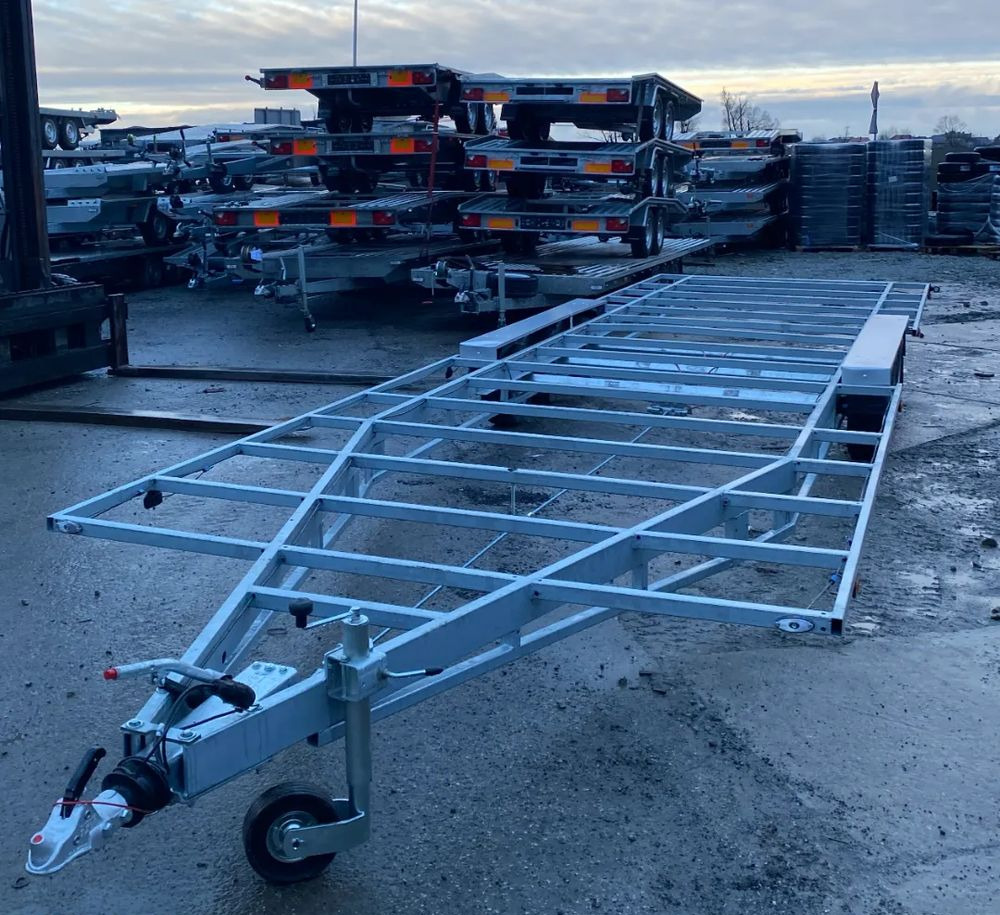 Boro - סמיטריילר מוביל מכולות/ החלפת גוף: תמונה 1 Boro - סמיטריילר מוביל מכולות/ החלפת גוף: תמונה 1