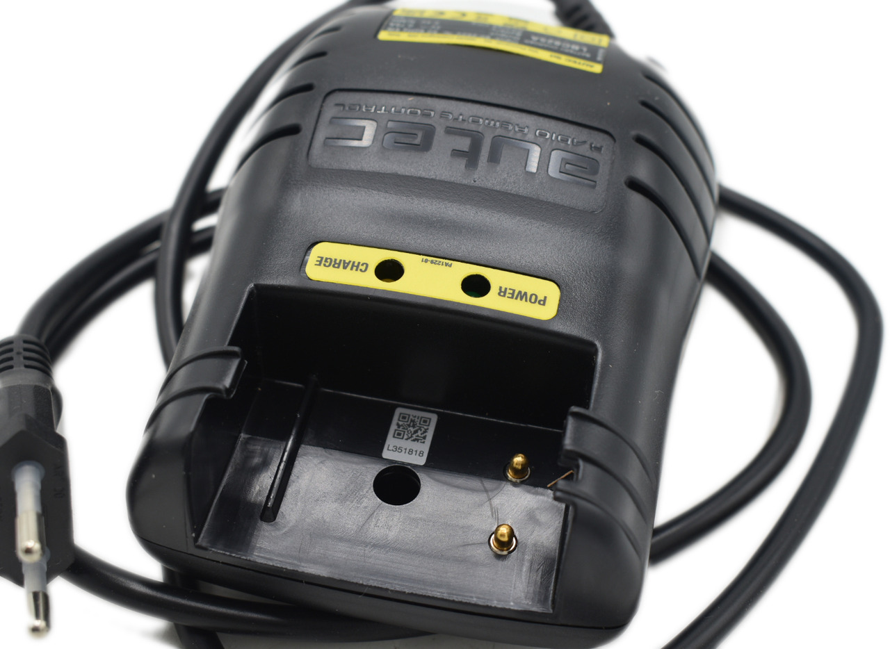 Autec original charger LBC825A - מערכת חשמל עבור עגורן מעמיס: תמונה 3 Autec original charger LBC825A - מערכת חשמל עבור עגורן מעמיס: תמונה 3