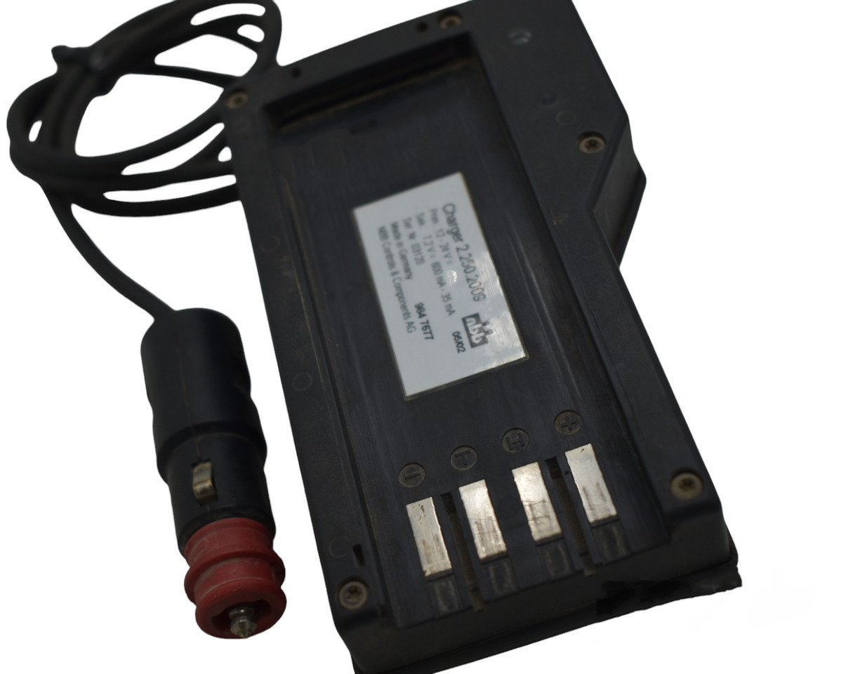 NBB HIAB BATTERY CHARGER 9847677 9847677 - חלקי חילוף עבור עגורן מעמיס: תמונה 4 NBB HIAB BATTERY CHARGER 9847677 9847677 - חלקי חילוף עבור עגורן מעמיס: תמונה 4
