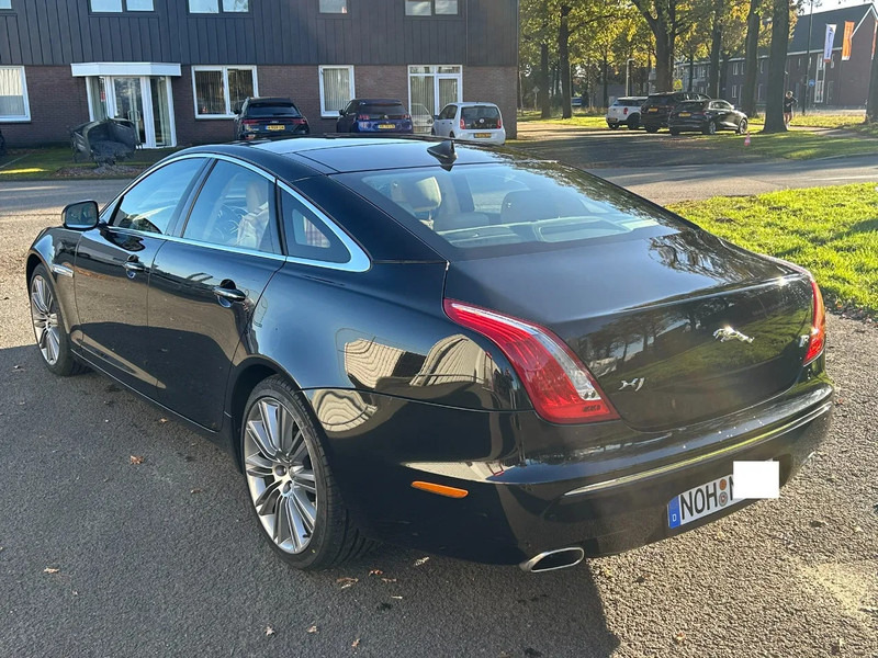 Jaguar XJ 3.0 V6D 275 PK /AUTOM / PANO DAK / VOL LEDER / MERIDAN / EXPORT PRICE - מכונית: תמונה 5 Jaguar XJ 3.0 V6D 275 PK /AUTOM / PANO DAK / VOL LEDER / MERIDAN / EXPORT PRICE - מכונית: תמונה 5