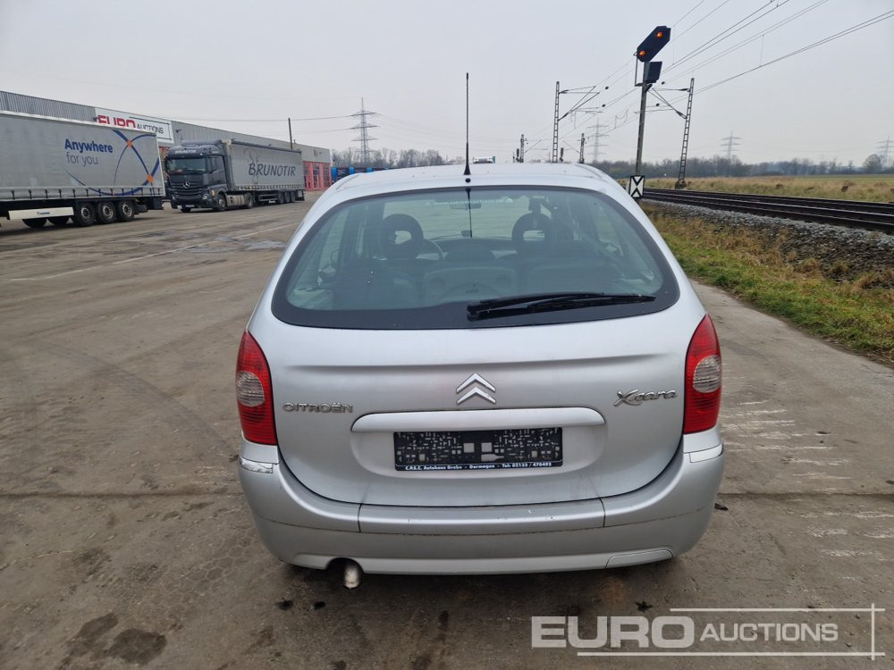 2004 Citroen Xsara Picasso - מכונית: תמונה 4 2004 Citroen Xsara Picasso - מכונית: תמונה 4