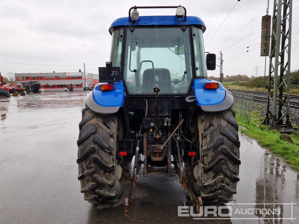 2004 New Holland TD80D - טרקטור חקלאי: תמונה 4 2004 New Holland TD80D - טרקטור חקלאי: תמונה 4