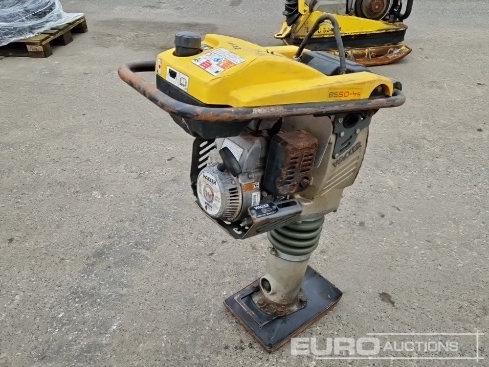 2008 Wacker Neuson BS50-4S - מכונת אספלט: תמונה 3 2008 Wacker Neuson BS50-4S - מכונת אספלט: תמונה 3