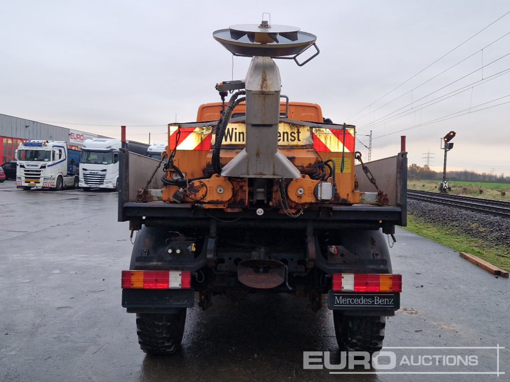 2009 Mercedes Benz U20 - רכב שטח/ טרקטורון: תמונה 4 2009 Mercedes Benz U20 - רכב שטח/ טרקטורון: תמונה 4