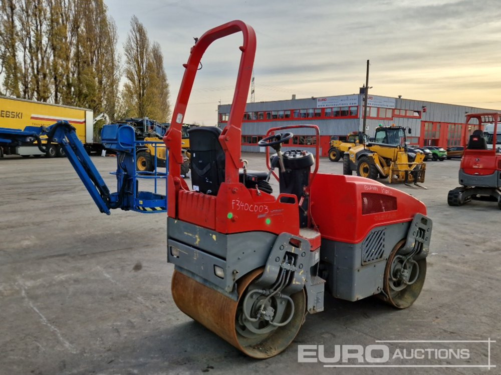 2010 Bomag BW100 AD-4 - רולר: תמונה 4 2010 Bomag BW100 AD-4 - רולר: תמונה 4