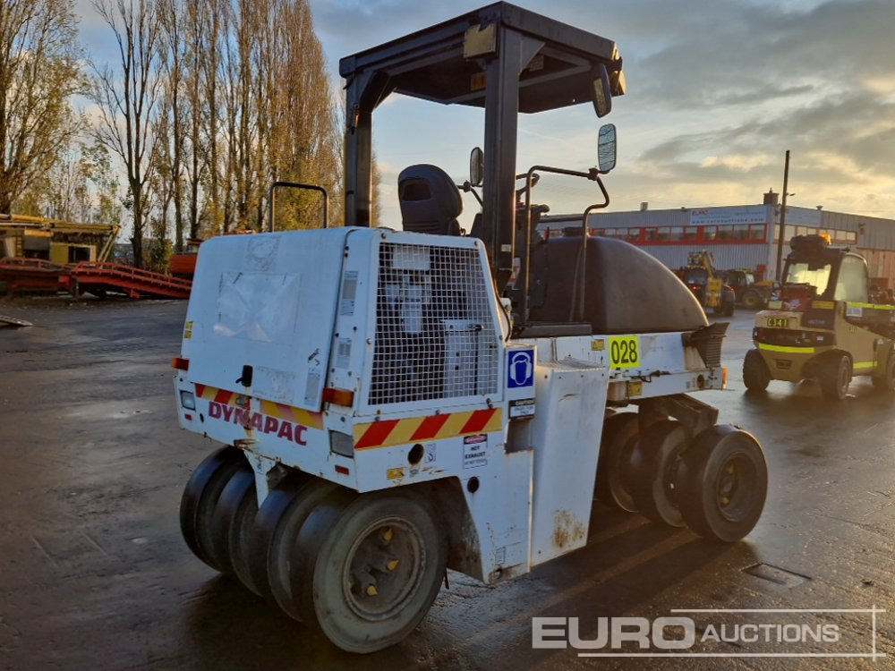 2010 Dynapac CP142 - רולר: תמונה 4 2010 Dynapac CP142 - רולר: תמונה 4