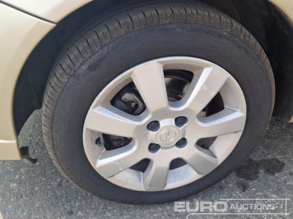 2010 Opel Meriva - מכונית: תמונה 5 2010 Opel Meriva - מכונית: תמונה 5