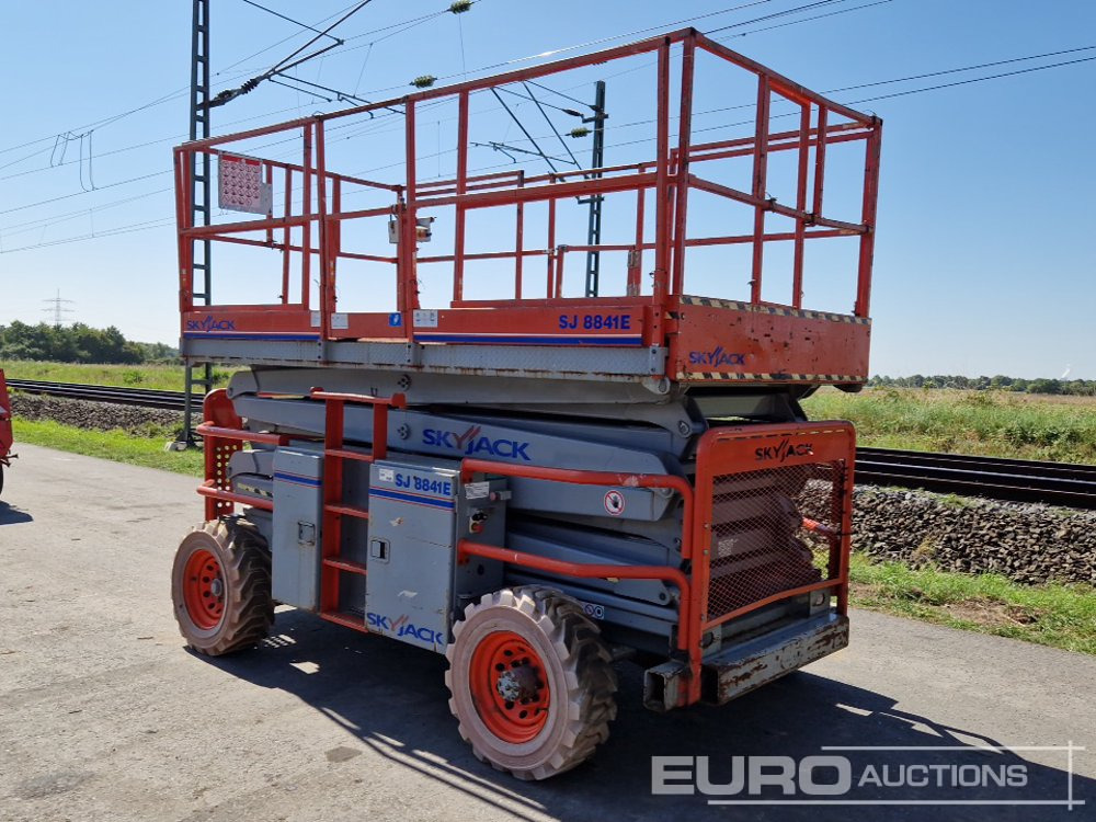 2010 SkyJack SJ8841ECE - פלטפורמה אווירית: תמונה 3 2010 SkyJack SJ8841ECE - פלטפורמה אווירית: תמונה 3