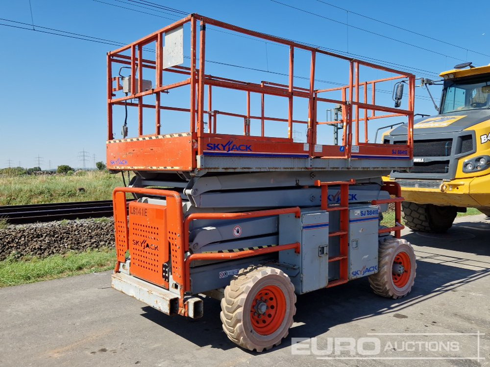 2010 SkyJack SJ8841ECE - פלטפורמה אווירית: תמונה 1 2010 SkyJack SJ8841ECE - פלטפורמה אווירית: תמונה 1