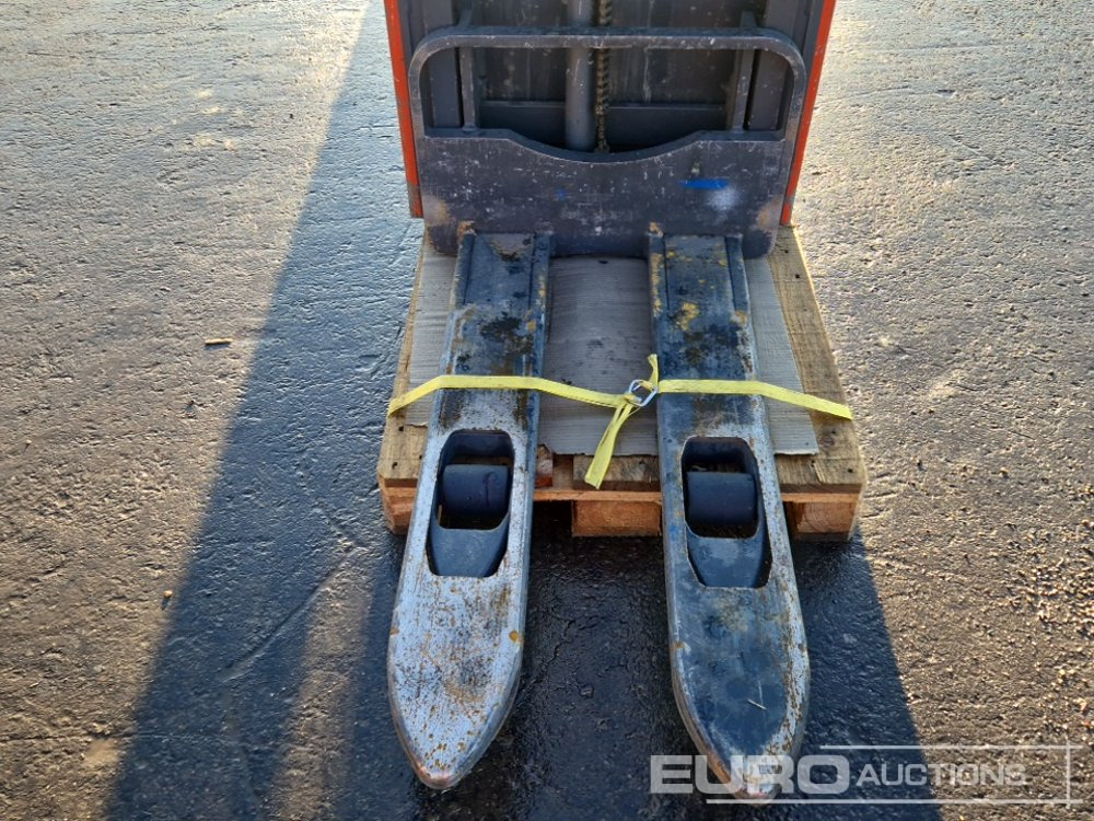 2012 Linde L12 - ציוד לטיפול בחומרים: תמונה 5 2012 Linde L12 - ציוד לטיפול בחומרים: תמונה 5