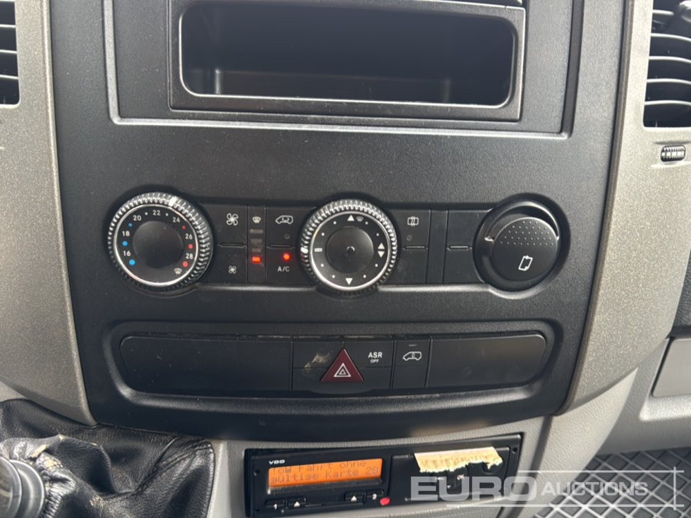כלי רכב מסחרי מזהיר 2013 Mercedes-Benz 513 CDI: תמונה 25