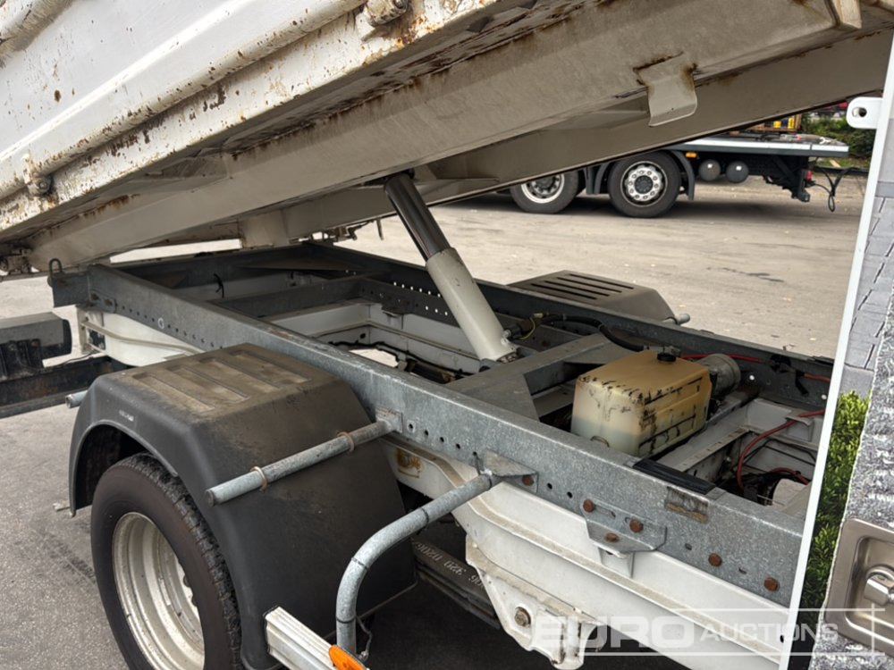 כלי רכב מסחרי מזהיר 2013 Mercedes-Benz 513 CDI: תמונה 15
