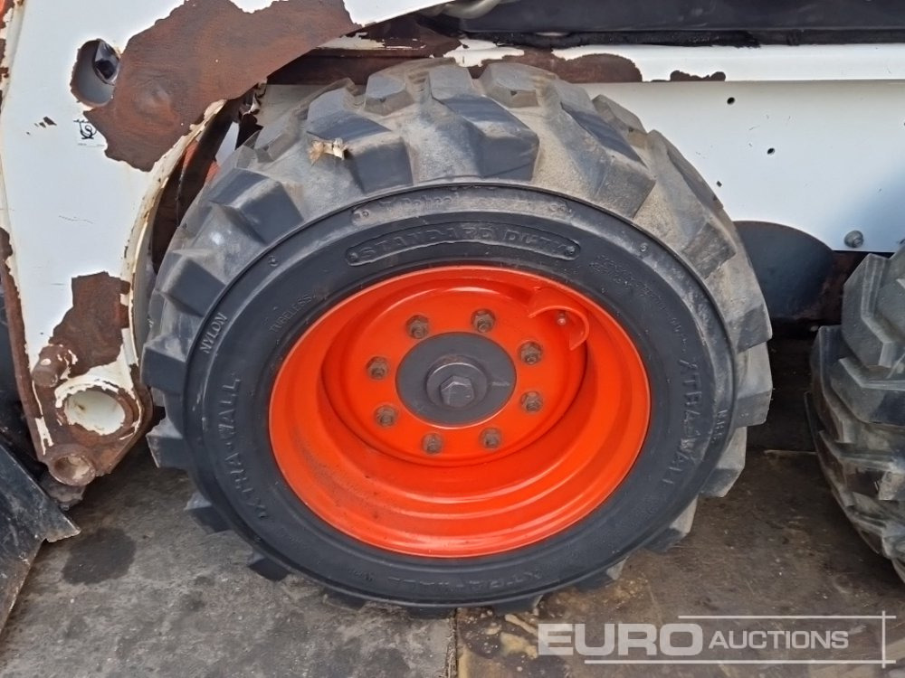 2014 Bobcat S450 - מעמיס היגוי החלקה: תמונה 5 2014 Bobcat S450 - מעמיס היגוי החלקה: תמונה 5