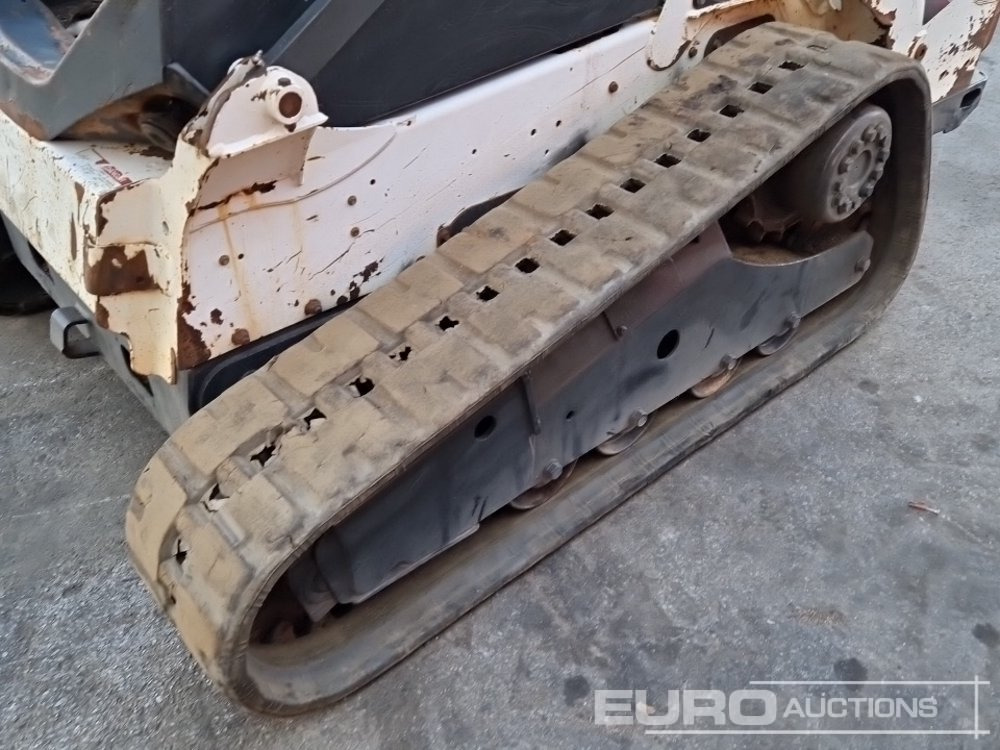 2014 Bobcat T590 - מעמיס היגוי החלקה: תמונה 5 2014 Bobcat T590 - מעמיס היגוי החלקה: תמונה 5