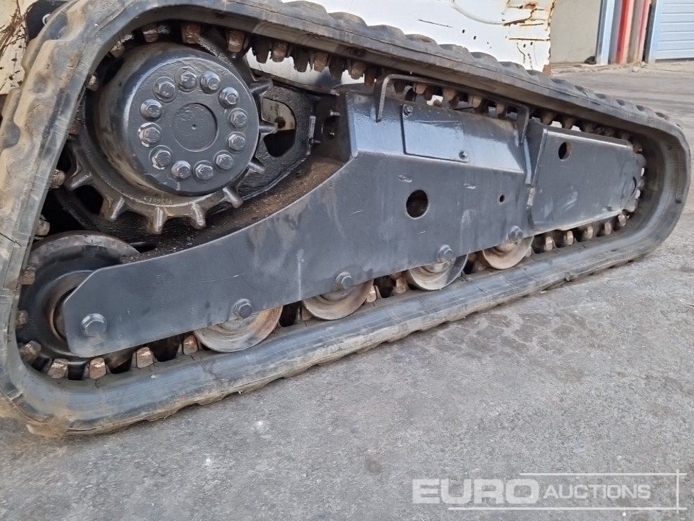 2014 Bobcat T590 - מעמיס היגוי החלקה: תמונה 3 2014 Bobcat T590 - מעמיס היגוי החלקה: תמונה 3