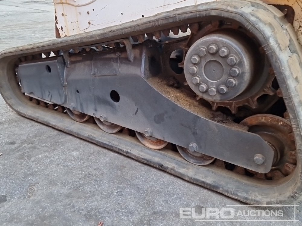 2014 Bobcat T590 - מעמיס היגוי החלקה: תמונה 4 2014 Bobcat T590 - מעמיס היגוי החלקה: תמונה 4