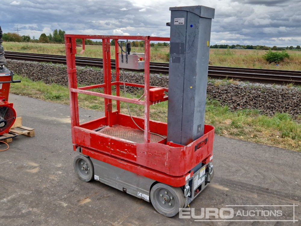 2014 SkyJack Electric Manlift - פלטפורמה אווירית: תמונה 3 2014 SkyJack Electric Manlift - פלטפורמה אווירית: תמונה 3