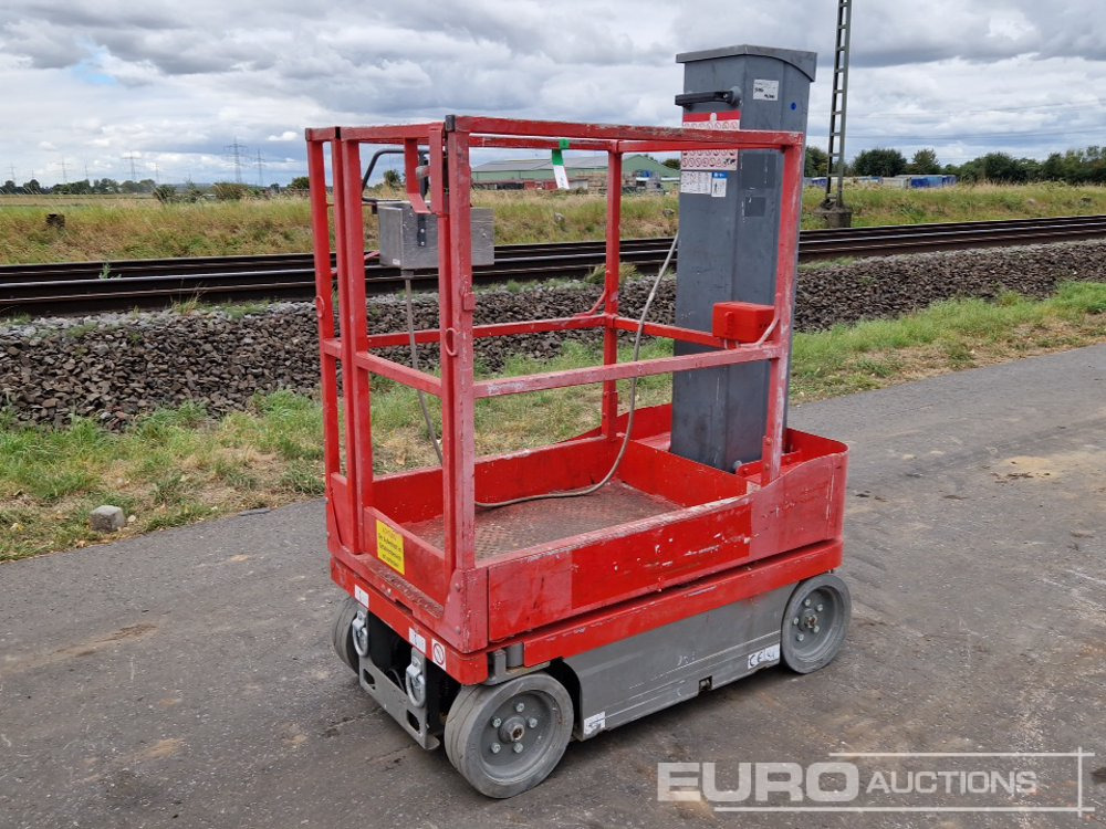 2014 SkyJack Electric Manlift - פלטפורמה אווירית: תמונה 1 2014 SkyJack Electric Manlift - פלטפורמה אווירית: תמונה 1