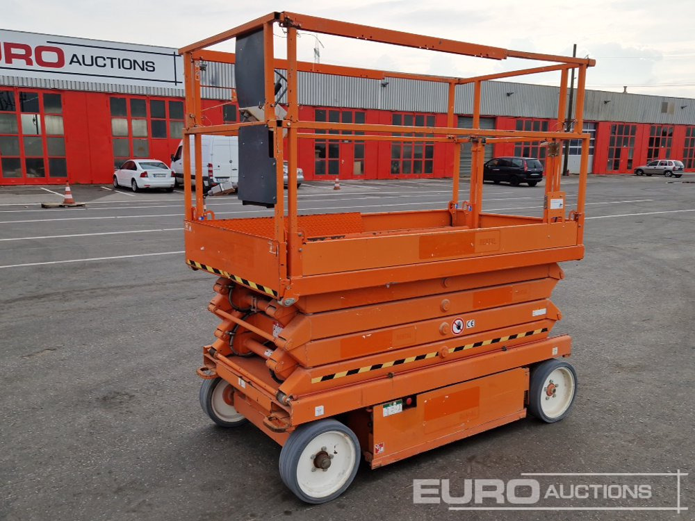 2014 SkyJack SJ111-4626 - פלטפורמה אווירית: תמונה 4 2014 SkyJack SJ111-4626 - פלטפורמה אווירית: תמונה 4