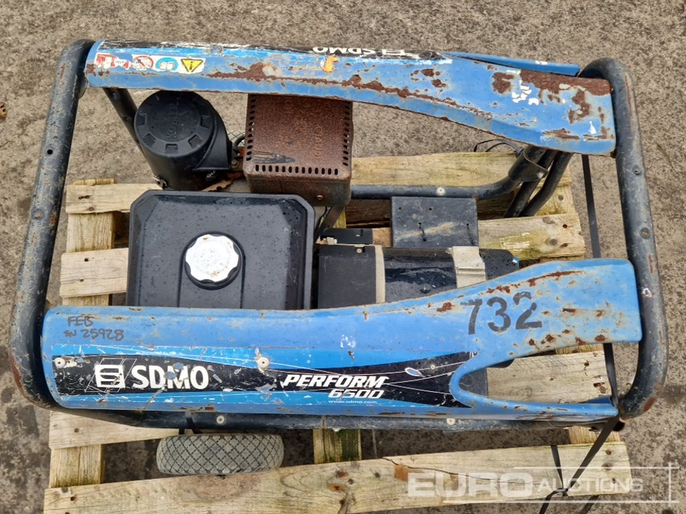 2015 SDMO PERFORM 6500 - ערכת גנרטורים: תמונה 5 2015 SDMO PERFORM 6500 - ערכת גנרטורים: תמונה 5