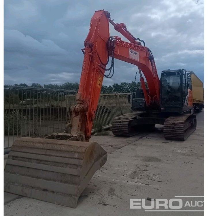 2016 Hitachi ZX210LC-5 - מחפר סורק: תמונה 1 2016 Hitachi ZX210LC-5 - מחפר סורק: תמונה 1