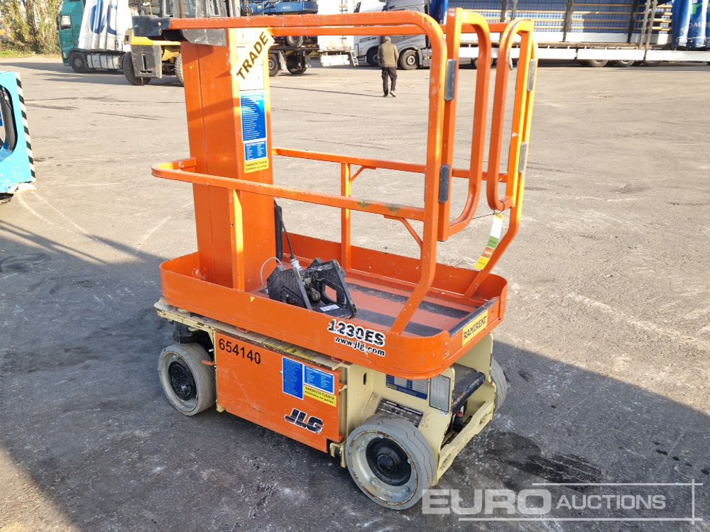 2016 JLG 1230ES - מעלית תורן אנכית: תמונה 4 2016 JLG 1230ES - מעלית תורן אנכית: תמונה 4