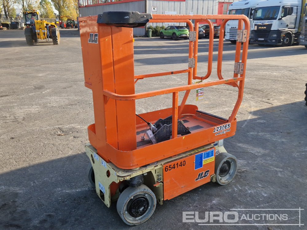 2016 JLG 1230ES - מעלית תורן אנכית: תמונה 3 2016 JLG 1230ES - מעלית תורן אנכית: תמונה 3
