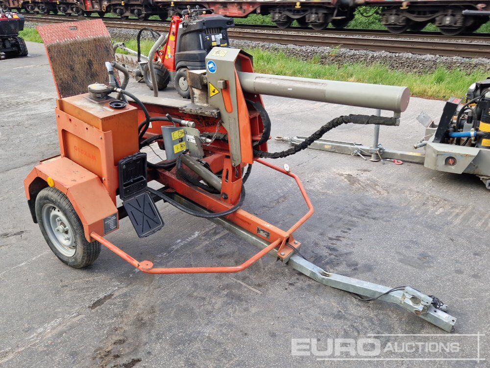 2016 Rabaud R8273, Single Axle Log Splitter - מכונה חקלאית: תמונה 4 2016 Rabaud R8273, Single Axle Log Splitter - מכונה חקלאית: תמונה 4