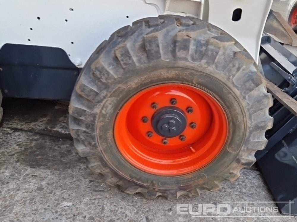 2017 Bobcat S650 - מעמיס היגוי החלקה: תמונה 2 2017 Bobcat S650 - מעמיס היגוי החלקה: תמונה 2