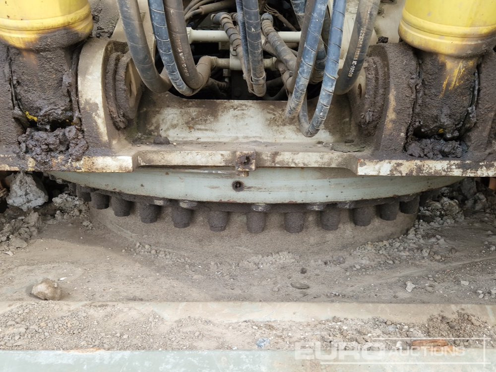 מחפר סורק 2017 CAT 330FL: תמונה 17