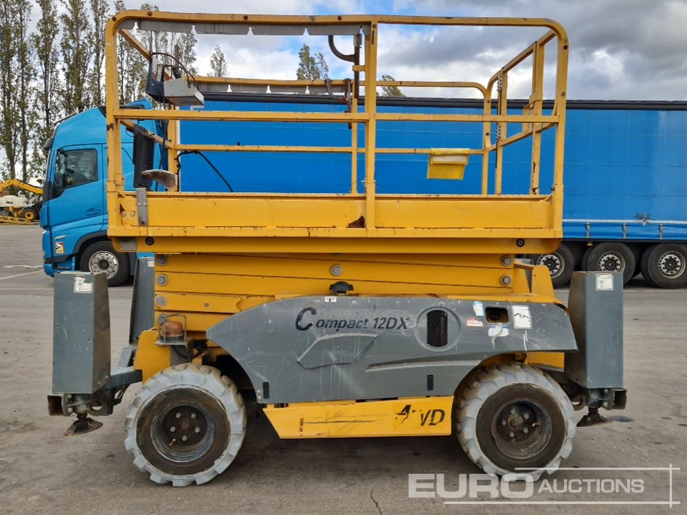 2017 Haulotte Compact 12DX - מעלית מספריים: תמונה 5 2017 Haulotte Compact 12DX - מעלית מספריים: תמונה 5