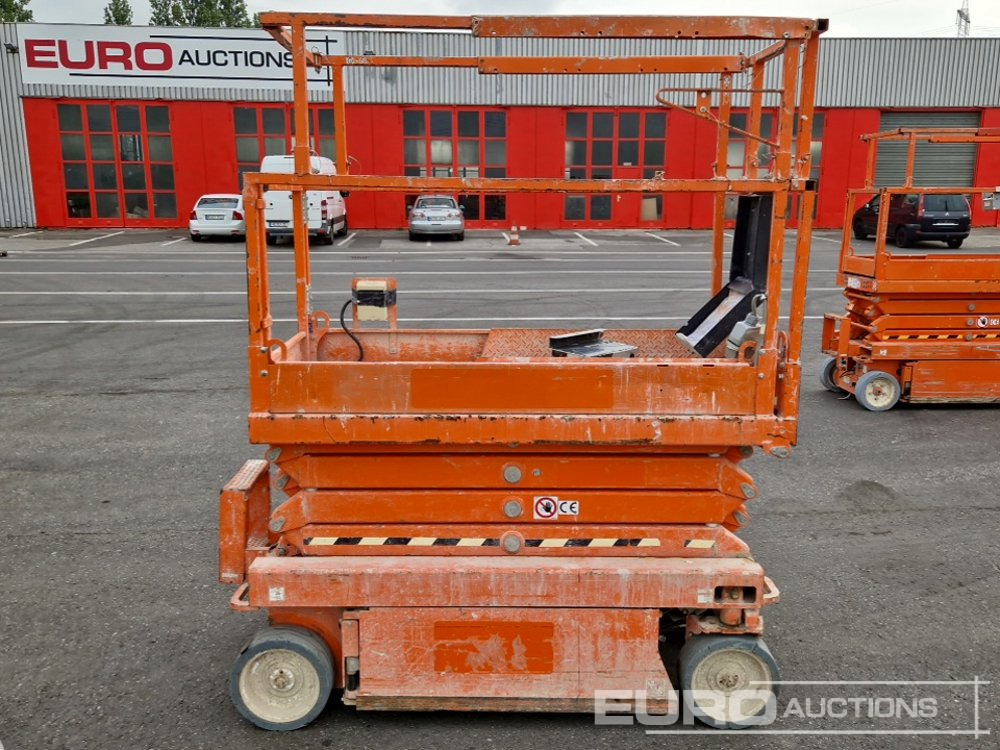 2019 SkyJack SJ111-3219 - פלטפורמה אווירית: תמונה 4 2019 SkyJack SJ111-3219 - פלטפורמה אווירית: תמונה 4