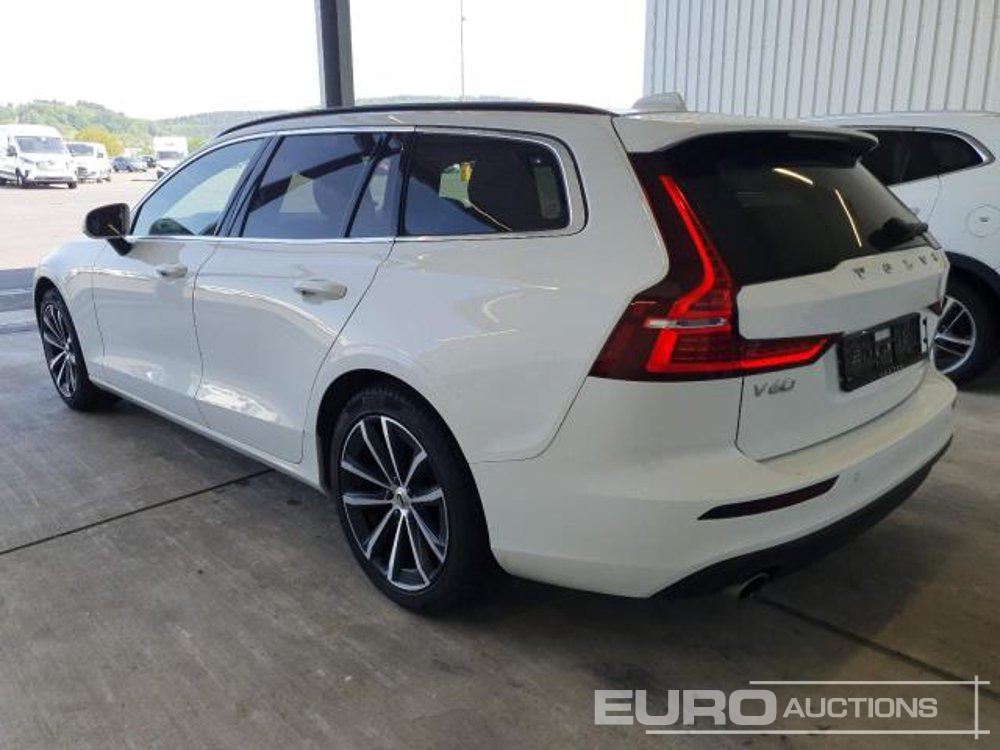 2022 Volvo V60 - מכונית: תמונה 2 2022 Volvo V60 - מכונית: תמונה 2