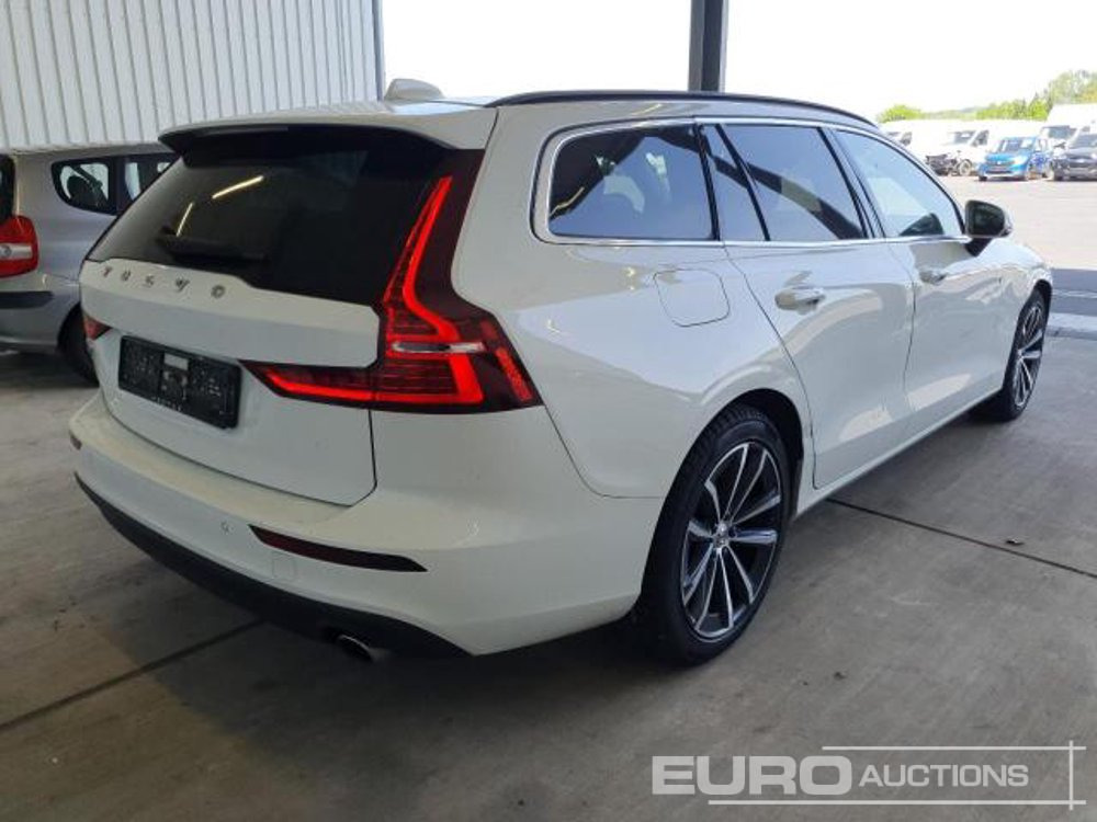 2022 Volvo V60 - מכונית: תמונה 3 2022 Volvo V60 - מכונית: תמונה 3