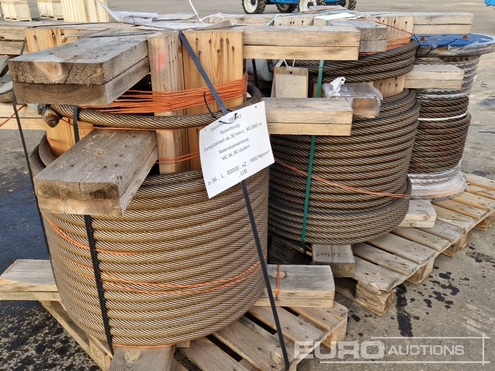 3 Pallets of Steel Ropes - ציוד לטיפול בחומרים: תמונה 3 3 Pallets of Steel Ropes - ציוד לטיפול בחומרים: תמונה 3