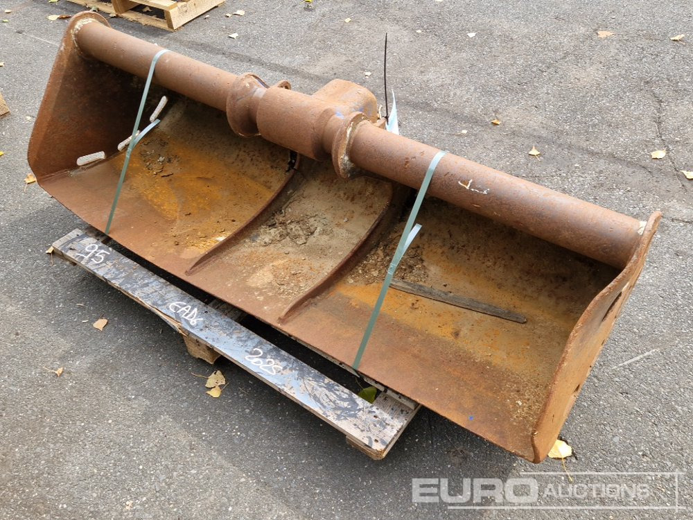 60" Ditching Bucket, MORIN to suit 4-6 Ton Excavator - דלי: תמונה 1 60" Ditching Bucket, MORIN to suit 4-6 Ton Excavator - דלי: תמונה 1