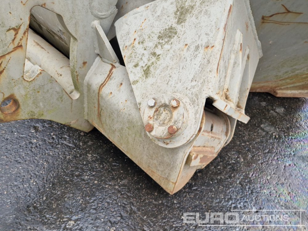 70" Front Liading Hydraulic Side Tip Bucket to suit Atlas Wheeled Loader - דלי: תמונה 5 70" Front Liading Hydraulic Side Tip Bucket to suit Atlas Wheeled Loader - דלי: תמונה 5