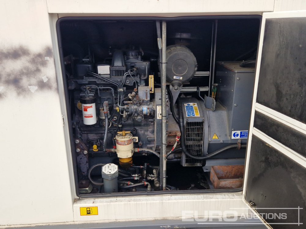 Aggreko Static Generator, IVECO Diesel Engine - ערכת גנרטורים: תמונה 5 Aggreko Static Generator, IVECO Diesel Engine - ערכת גנרטורים: תמונה 5
