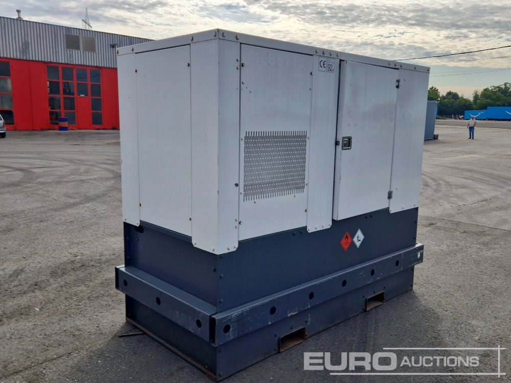 Aggreko XCBB114 - ערכת גנרטורים: תמונה 3 Aggreko XCBB114 - ערכת גנרטורים: תמונה 3