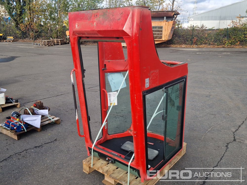 Cabin to suit Yanmar VIO20-4 - חלקי חילוף עבור מחפר: תמונה 2 Cabin to suit Yanmar VIO20-4 - חלקי חילוף עבור מחפר: תמונה 2
