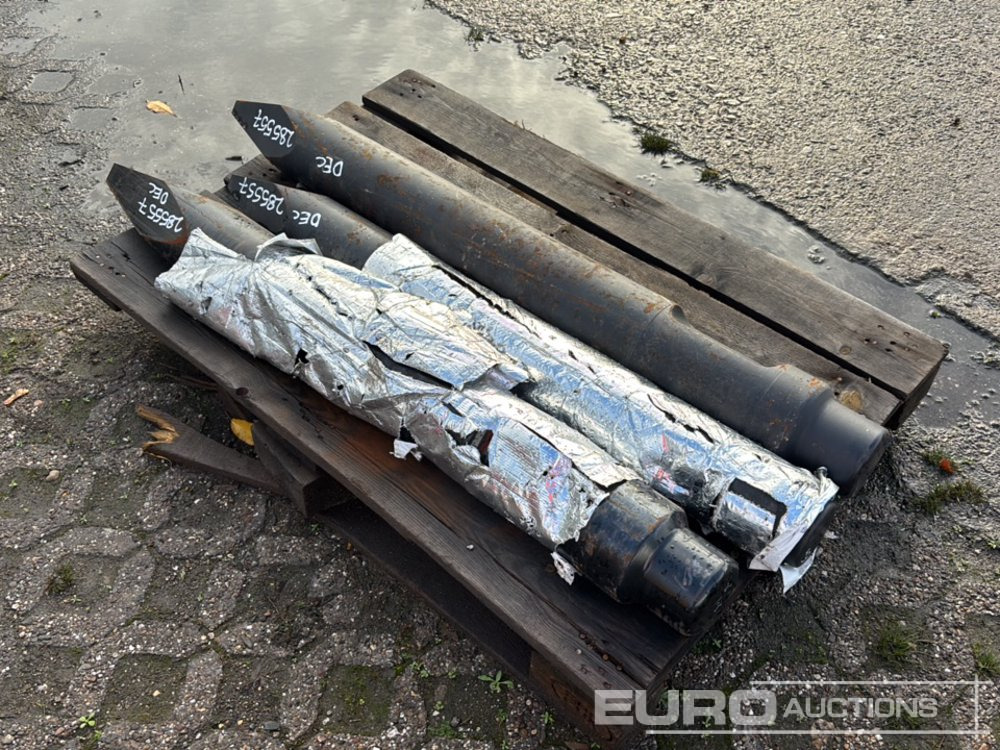 Chisels to suit Hydraulic Breaker (3 of) - פטיש הידרולי: תמונה 3 Chisels to suit Hydraulic Breaker (3 of) - פטיש הידרולי: תמונה 3