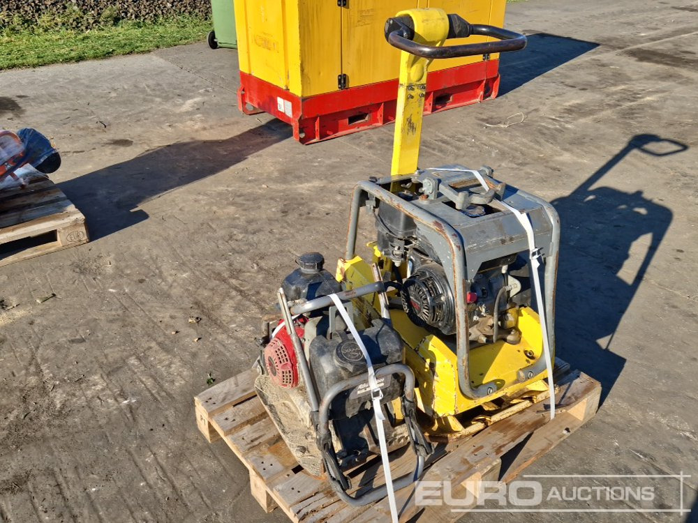 Compaction Plates (2 of) - ציוד בנייה: תמונה 1 Compaction Plates (2 of) - ציוד בנייה: תמונה 1