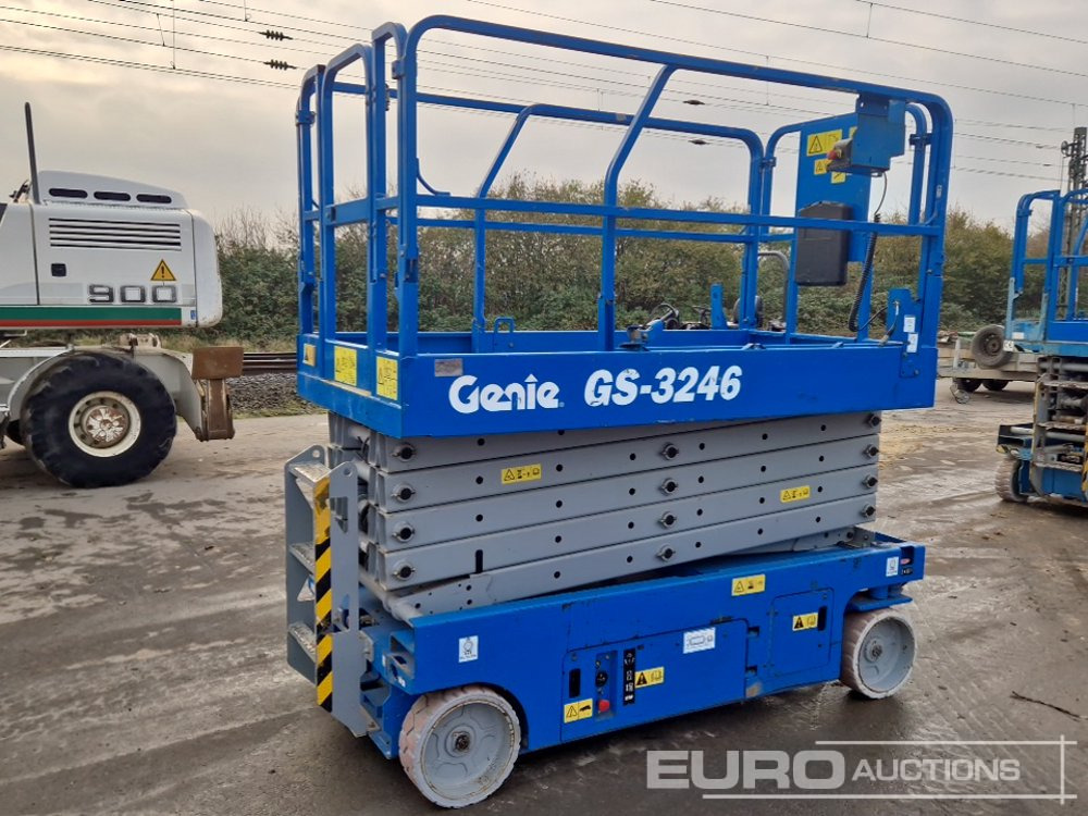 Genie GS-3246 - פלטפורמה אווירית: תמונה 1 Genie GS-3246 - פלטפורמה אווירית: תמונה 1