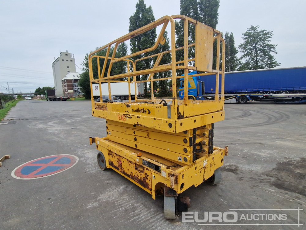 Haulotte Compact 12 - פלטפורמה אווירית: תמונה 4 Haulotte Compact 12 - פלטפורמה אווירית: תמונה 4