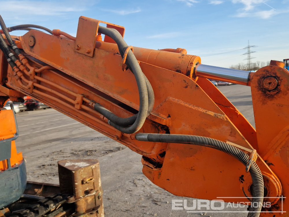 מיני מחפר Hitachi EX20UR: תמונה 15