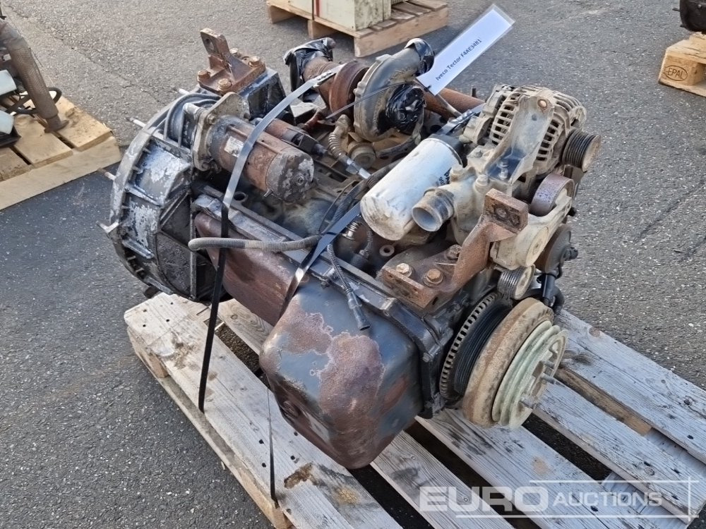 Iveco 4 Cylinder Turbo Diesel Engine - מנוע: תמונה 2 Iveco 4 Cylinder Turbo Diesel Engine - מנוע: תמונה 2