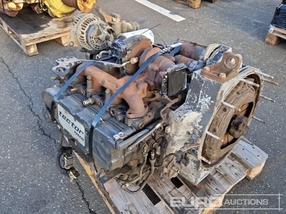 Iveco 4 Cylinder Turbo Diesel Engine - מנוע: תמונה 4 Iveco 4 Cylinder Turbo Diesel Engine - מנוע: תמונה 4
