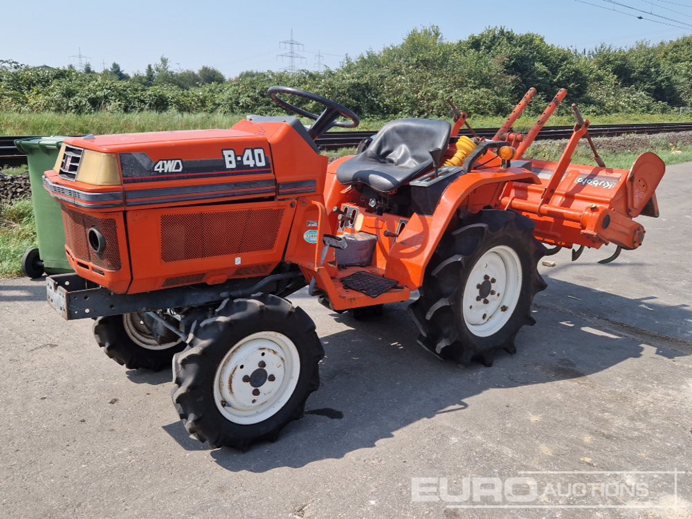 Kubota B-40DT - טרקטור קומפקטי: תמונה 1 Kubota B-40DT - טרקטור קומפקטי: תמונה 1