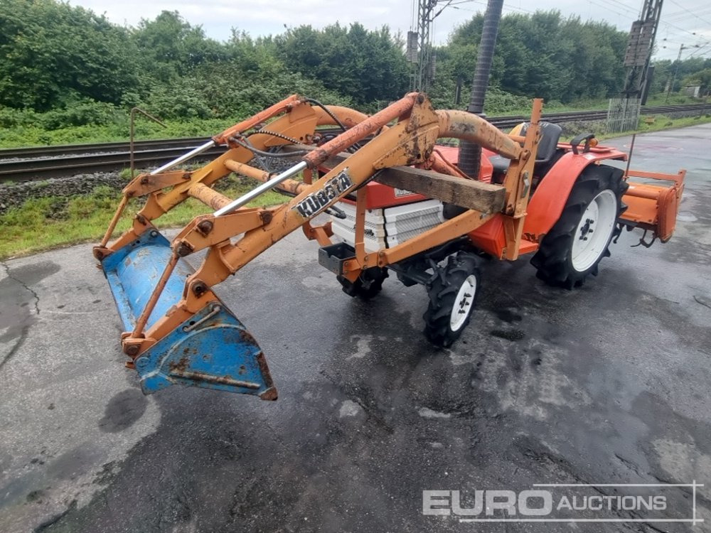 Kubota B1600 - טרקטור קומפקטי: תמונה 1 Kubota B1600 - טרקטור קומפקטי: תמונה 1