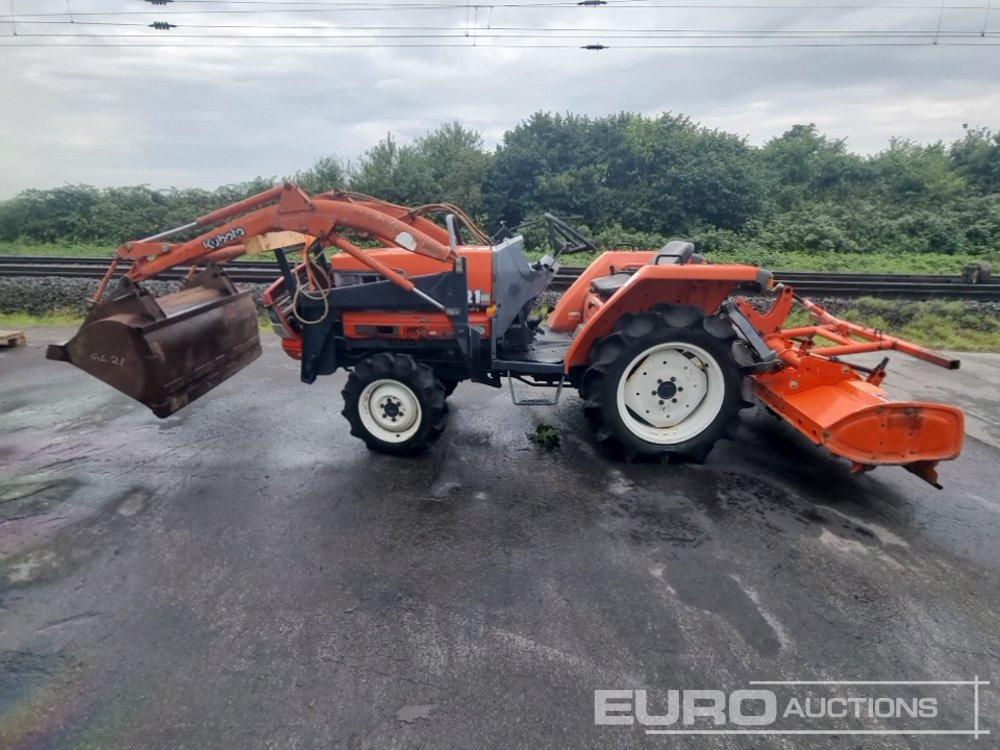 Kubota GL21 - טרקטור קומפקטי: תמונה 2 Kubota GL21 - טרקטור קומפקטי: תמונה 2